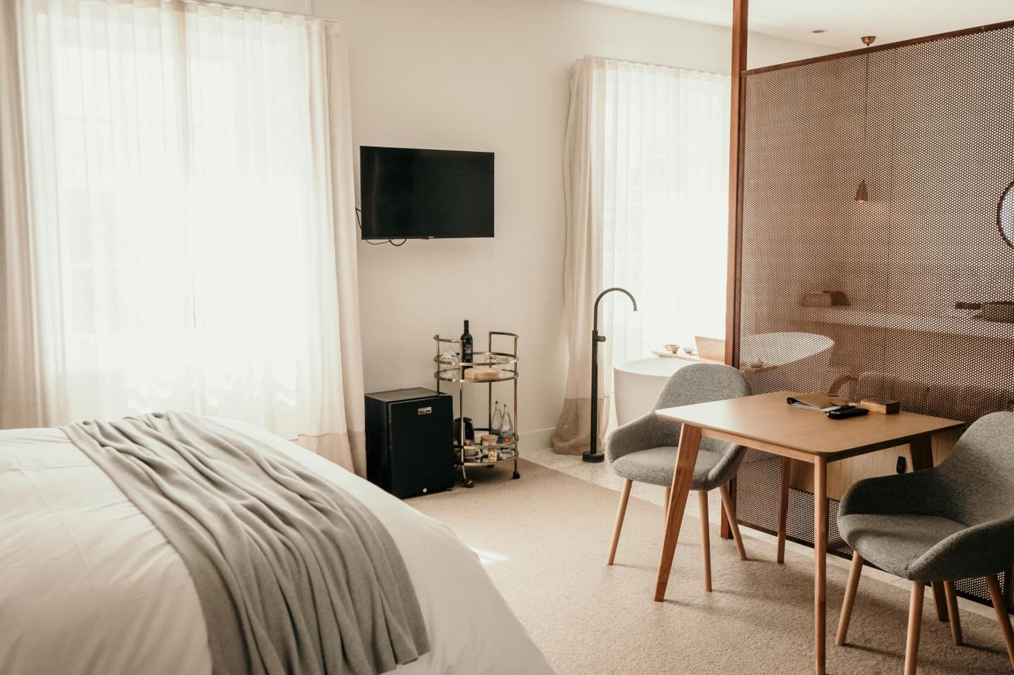 The Oak & Anchor Hotel Порт Феъри Екстериор снимка A room at the hotel
