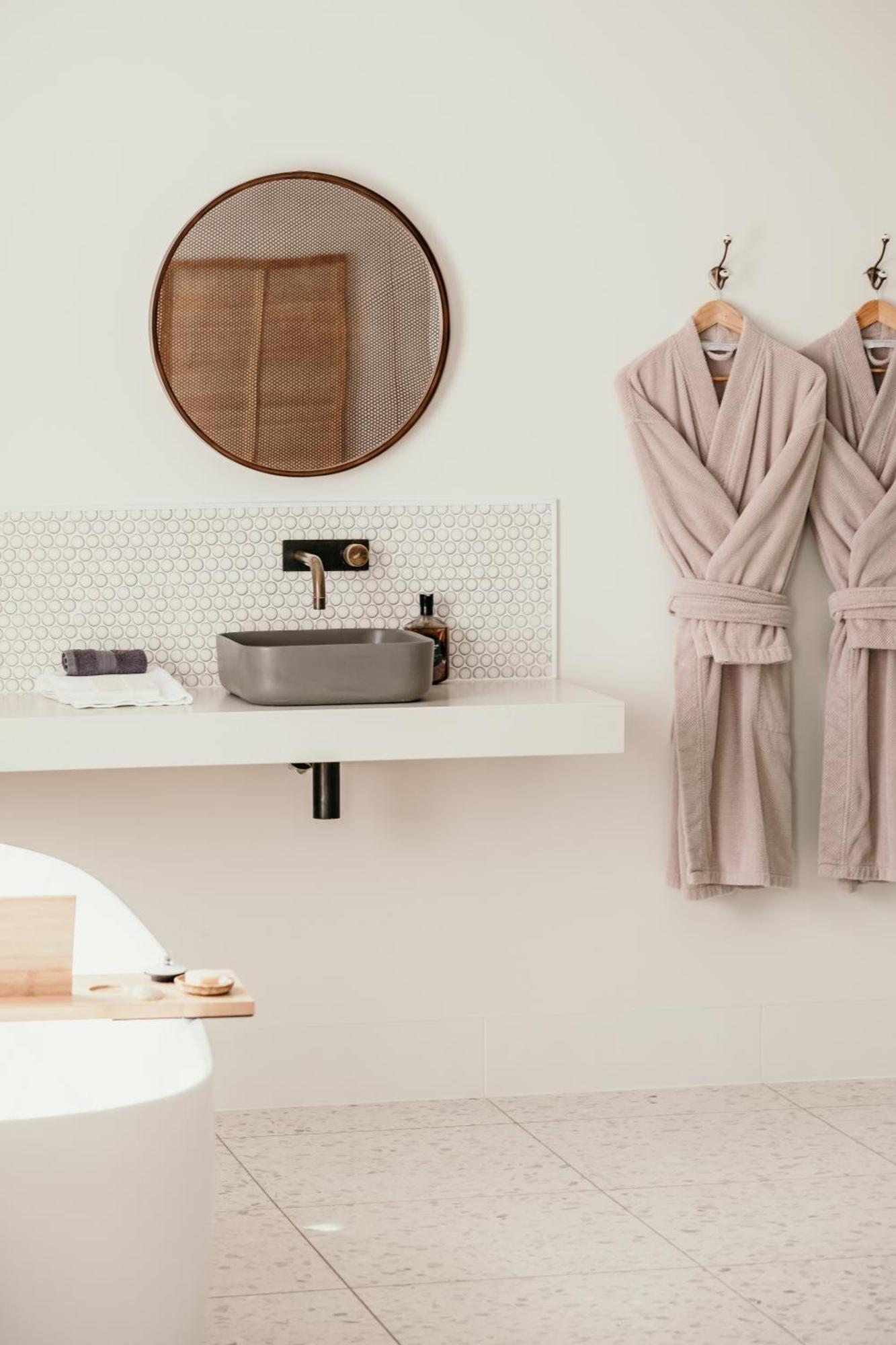 The Oak & Anchor Hotel Порт Феъри Екстериор снимка Bathroom