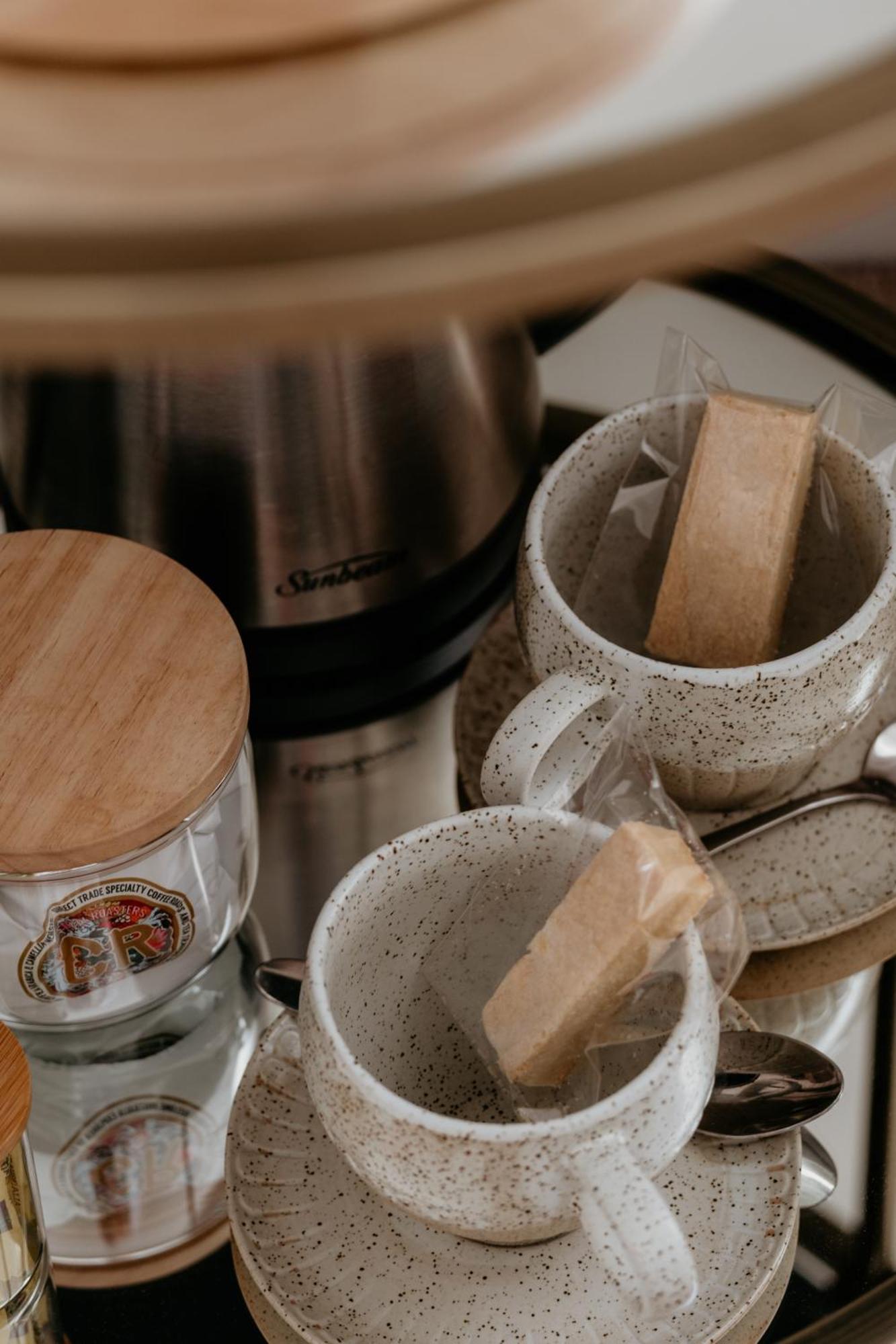 The Oak & Anchor Hotel Порт Феъри Екстериор снимка A coffee grinder